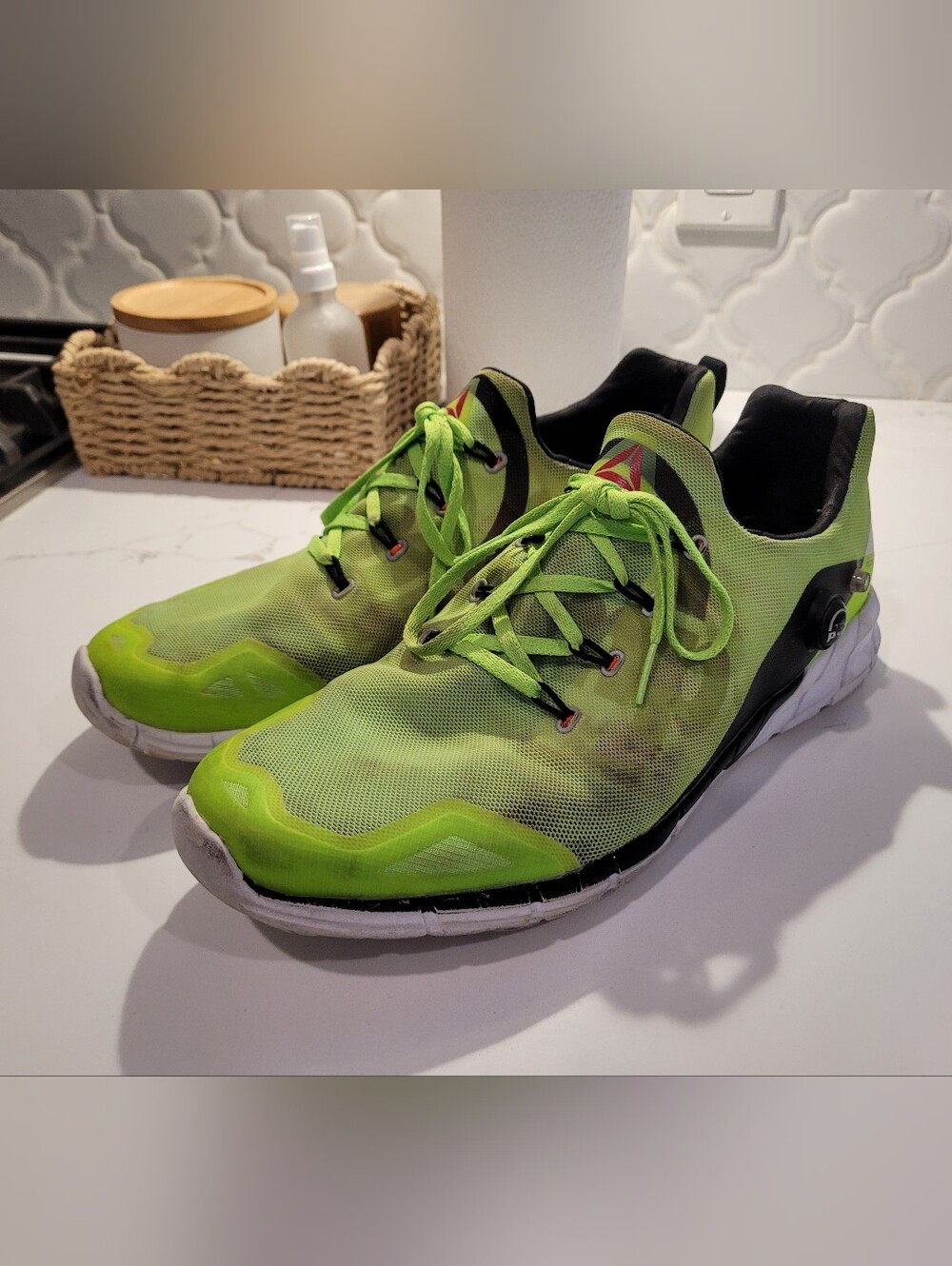 Size 11 Reebok Men’s Lime Green Lightweight Training Shoes